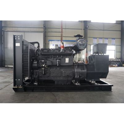 200kw凱普柴油發(fā)電機(jī)組-凱普6缸柴油機(jī)KP206H柴油發(fā)電機(jī)組,缸徑/行程：135/150mm,柴油發(fā)電機(jī)組水冷發(fā)動(dòng)機(jī)功率206KW,柴油發(fā)電機(jī)組配套馬拉松斯坦福發(fā)電機(jī)。廠價(jià)直銷歡迎選購(gòu)：13773399855。