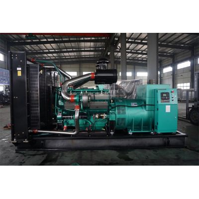 500kw乾能柴油發(fā)電機(jī)組-乾能12缸柴油機(jī)12V135BZLD-1柴油發(fā)電機(jī)組,缸徑/行程：135/155mm,柴油發(fā)電機(jī)組水冷發(fā)動(dòng)機(jī)功率550KW,柴油發(fā)電機(jī)組配套馬拉松斯坦福發(fā)電機(jī)。廠價(jià)直銷歡迎選購(gòu)：13773399855。