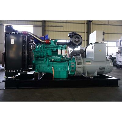 100kw東風(fēng)康明斯柴油發(fā)電機(jī)組-東風(fēng)康明斯6缸柴油機(jī)6BTAA5.9-G2柴油發(fā)電機(jī)組,缸徑/行程：102/120mm,柴油發(fā)電機(jī)組水冷發(fā)動(dòng)機(jī)功率120KW,柴油發(fā)電機(jī)組配套馬拉松斯坦福發(fā)電機(jī)。廠價(jià)直銷歡迎選購(gòu)：13773399855。
