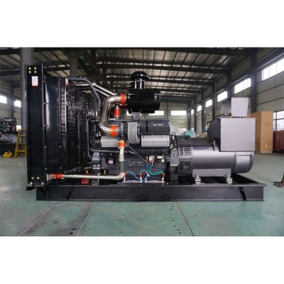 500kw申動(dòng)柴油發(fā)電機(jī)組-申動(dòng)12缸柴油機(jī)SD27G755D2柴油發(fā)電機(jī)組,缸徑/行程：135/155mm,柴油發(fā)電機(jī)組水冷發(fā)動(dòng)機(jī)功率550KW,柴油發(fā)電機(jī)組配套馬拉松斯坦福發(fā)電機(jī)。廠價(jià)直銷歡迎選購：13773399855。