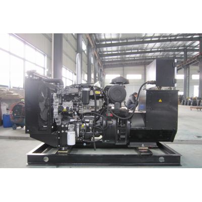 50kw珀金斯柴油發(fā)電機(jī)組-珀金斯4缸柴油機(jī)1104A-44TG1柴油發(fā)電機(jī)組,缸徑/行程：105/127mm,柴油發(fā)電機(jī)組水冷發(fā)動(dòng)機(jī)功率66KW,柴油發(fā)電機(jī)組配套馬拉松斯坦福發(fā)電機(jī)。廠價(jià)直銷歡迎選購：13773399855。