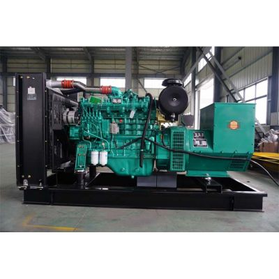 150kw玉柴柴油發(fā)電機組-玉柴6缸柴油機YC6A230L-D20柴油發(fā)電機組,缸徑/行程：108/132mm,柴油發(fā)電機組水冷發(fā)動機功率170KW,柴油發(fā)電機組配套馬拉松斯坦福發(fā)電機。廠價直銷歡迎選購：13773399855。