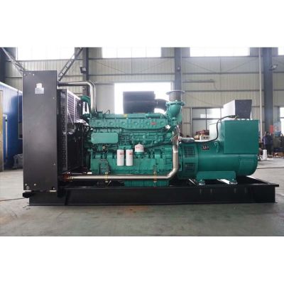 600kw玉柴柴油發(fā)電機(jī)組-玉柴6缸柴油機(jī)YC6TD840-D31柴油發(fā)電機(jī)組,缸徑/行程：152/180mm,柴油發(fā)電機(jī)組水冷發(fā)動(dòng)機(jī)功率616KW,柴油發(fā)電機(jī)組配套馬拉松斯坦福發(fā)電機(jī)。廠價(jià)直銷歡迎選購(gòu)：13773399855。