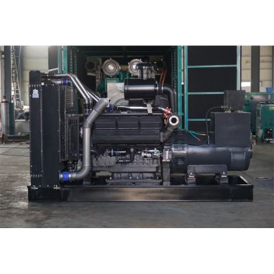 600kw上柴股份柴油發(fā)電機(jī)組-上柴股份12缸柴油機(jī)SC27G900D2柴油發(fā)電機(jī)組,缸徑/行程：135/155mm,柴油發(fā)電機(jī)組水冷發(fā)動(dòng)機(jī)功率662KW,柴油發(fā)電機(jī)組配套馬拉松斯坦福發(fā)電機(jī)。廠價(jià)直銷歡迎選購(gòu)：13773399855。