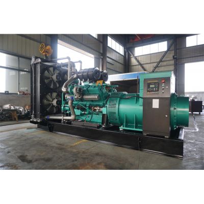 300kw南通股份柴油發(fā)電機(jī)組-南通股份6缸柴油機(jī)NT151LU31柴油發(fā)電機(jī)組,缸徑/行程：138/168mm,柴油發(fā)電機(jī)組水冷發(fā)動(dòng)機(jī)功率341KW,柴油發(fā)電機(jī)組配套馬拉松斯坦福發(fā)電機(jī)。廠價(jià)直銷歡迎選購(gòu)：13773399855。