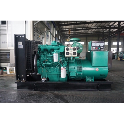 20KW玉柴柴油發(fā)電機(jī)組-玉柴4缸柴油機(jī)YCD4N23H8-30,柴油發(fā)電機(jī)組缸徑/行程：93/103mm,柴油發(fā)電機(jī)組水冷發(fā)動(dòng)機(jī)功率22KW,柴油發(fā)電機(jī)組配套馬拉松斯坦福發(fā)電機(jī)。廠價(jià)直銷歡迎選購(gòu)：13773399855。